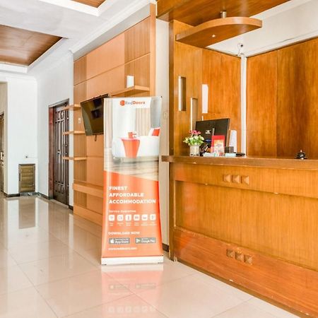 Reddoorz Syariah @ Jalan Simpang Gajayana Hotel Malang Kültér fotó